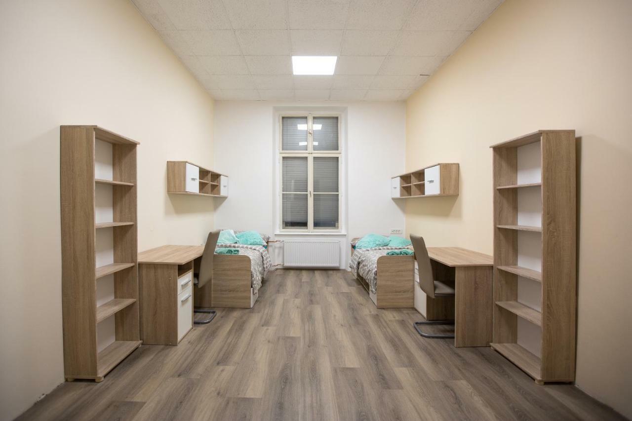 Minidorm Rooms In Heart Of City Center Marburgo Esterno foto