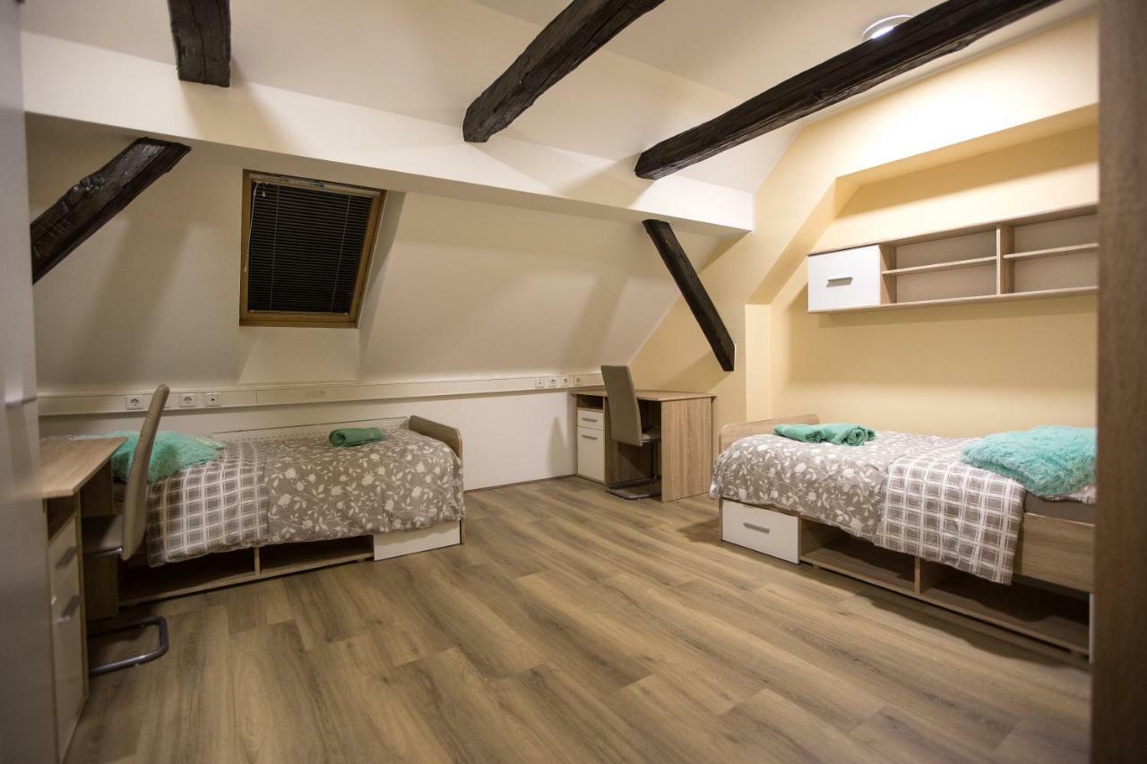 Minidorm Rooms In Heart Of City Center Marburgo Esterno foto