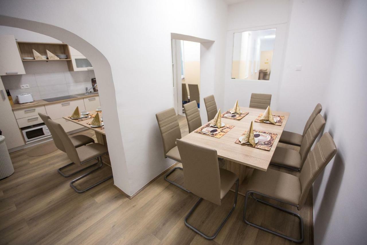 Minidorm Rooms In Heart Of City Center Marburgo Esterno foto